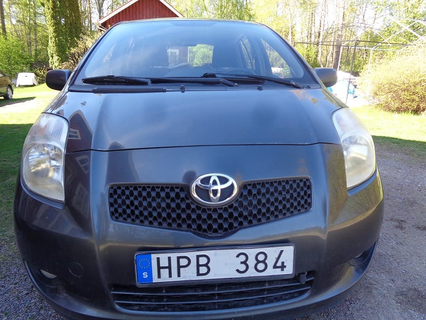 Bild 4 av Toyota Yaris 5D 1.3 NYBES/AC/MVG+KUPEFLÄKT/FINANS/INBYYTE