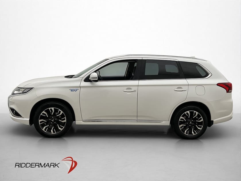 Bild 4 av Mitsubishi Outlander PHEV AWD 203hk B-Kamera Drag Bluetooth