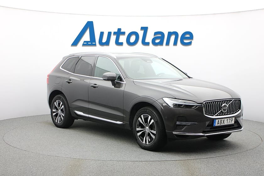 Bild 1 av Volvo XC60 Recharge T6 AWD Core Edition Pano, Somamrkampanj 4,99%