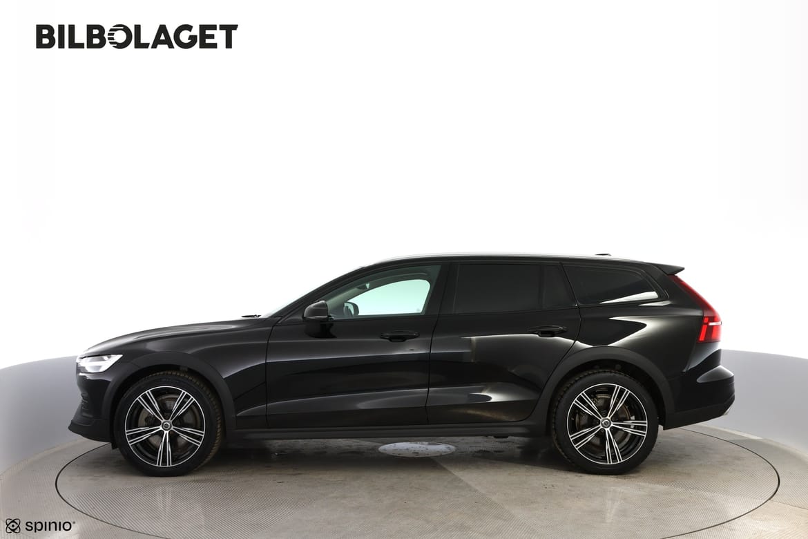 Volvo V60 2022 - miniatyr 2