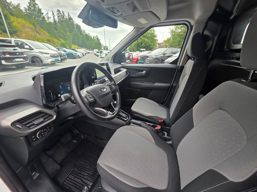 Bilde 3 av Ford Transit Courier Limited | Automat | Krok| Serviceavtale| Vinterpakke ++