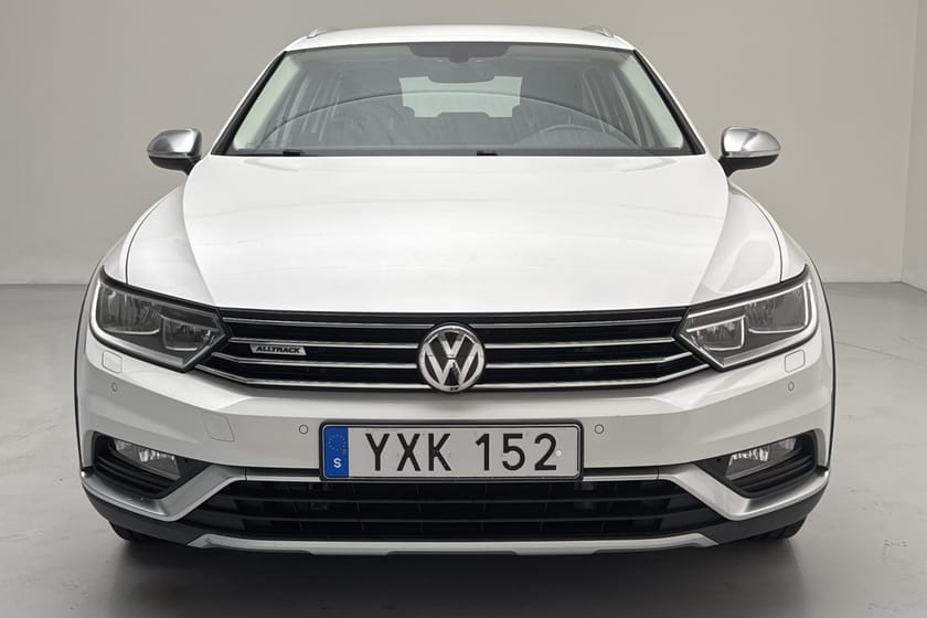 Bild 5 av Volkswagen Passat Alltrack 2.0 TDI 4M 190hk Drag Backkamera