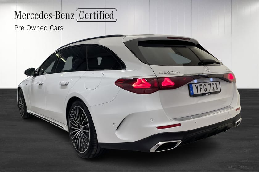 Bild 4 av Mercedes-Benz E 300 de 4MATIC T 