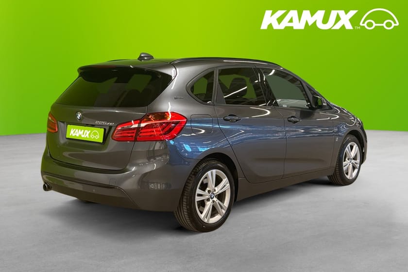 Bild 4 av BMW 225xe Active Tourer xe Steptronic 224hk Navi HuD Kamera Hifi