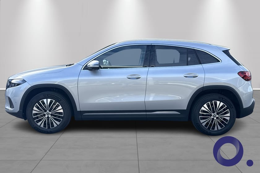 Bilde 2 av Mercedes-Benz EQA 300 4MATIC Special Edition Plus || Panorama || Rattvarme
