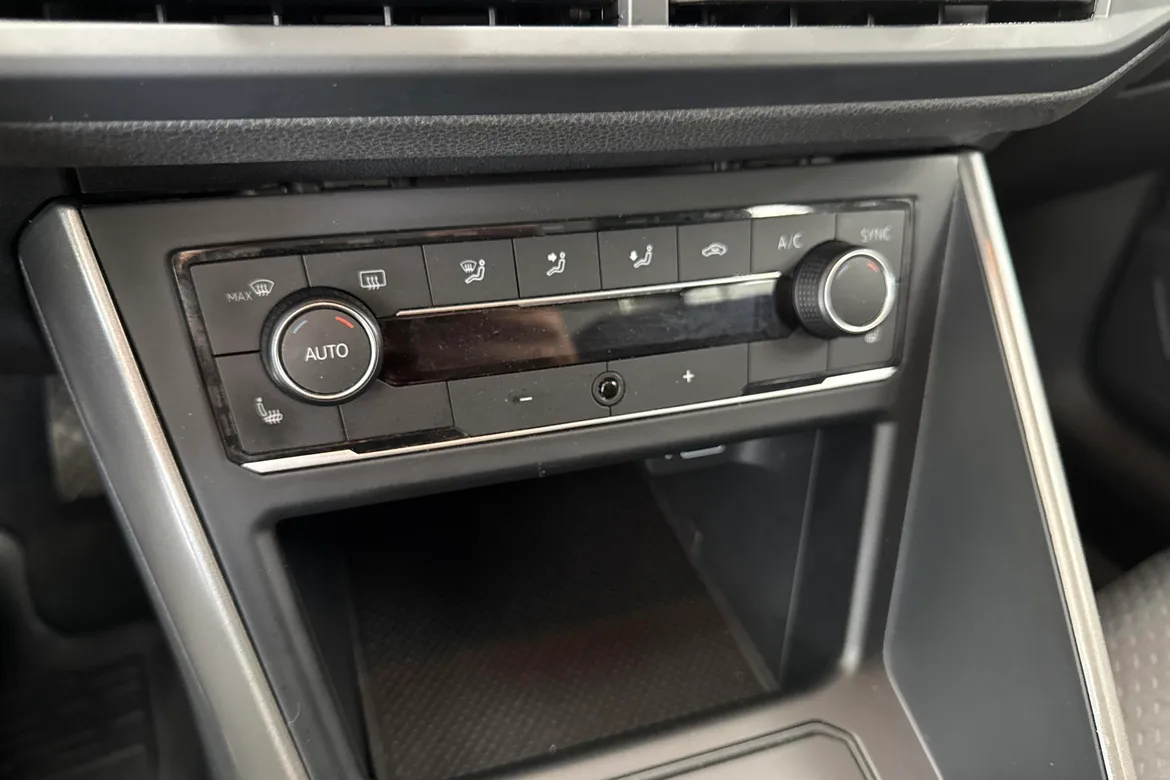 picture of a car