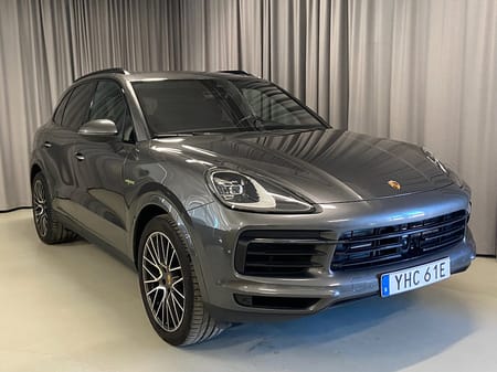 Porsche Cayenne E-Hybrid 462hk Drag Navi Skinn