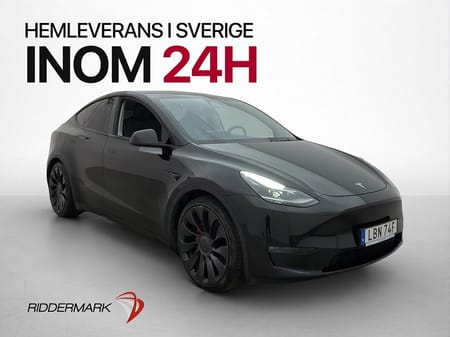 Tesla Model Y Performance Autopilot Svensksåld MOMS