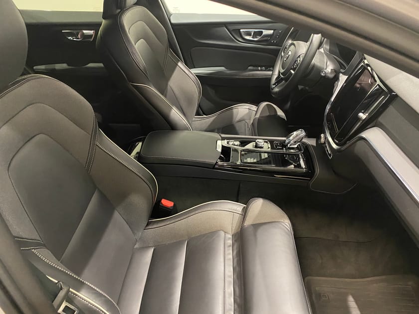 Bild 5 av Volvo V60 T6 Plus Dark Edition