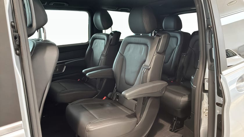 Bild 5 av Mercedes-Benz V 300d 4MATIC 3.2t 300 D LÅNG AVANTGARDE