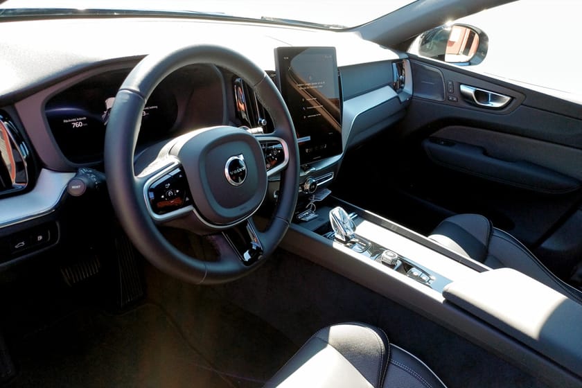 Bild 5 av Volvo XC60 T6 Plus Black Nordic Edition