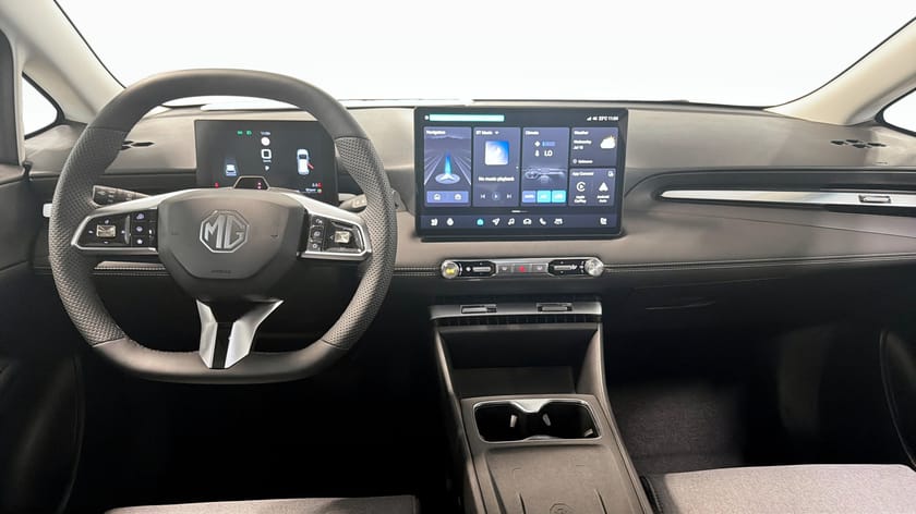 Bild 4 av MG 4 EV Urban PREMIUM 54KWH (BLACK) - COSMIC SILVER