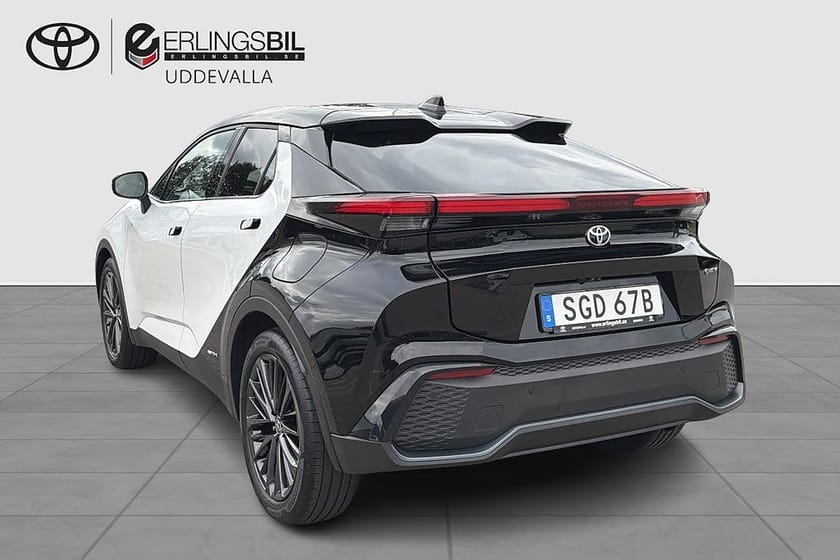 Bild 3 av Toyota C-HR Hybrid AWD-i EXECUTIVE PREMIERE EDT PANORAMA V-HJUL