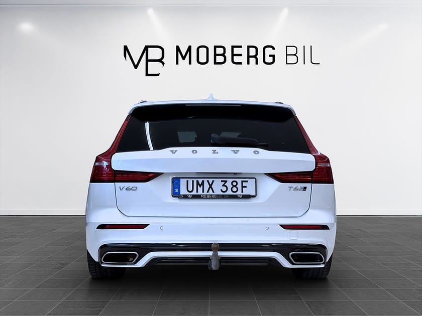 Bild 4 av Volvo V60 T6 AWD 310hk R-Design HUD Pano Värmare B-Kamera