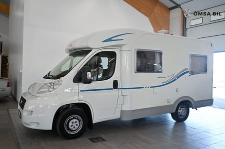 Adria Mobil Campervan Fiat Coral 573 Endast 2000 mil 1 ägare "Pärla"