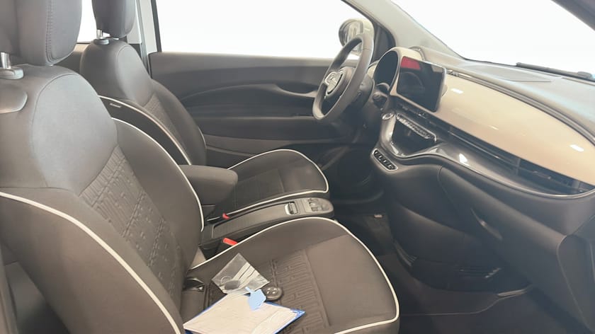 Bild 3 av Fiat 500e BEV 320KM HB 3,95% ränta