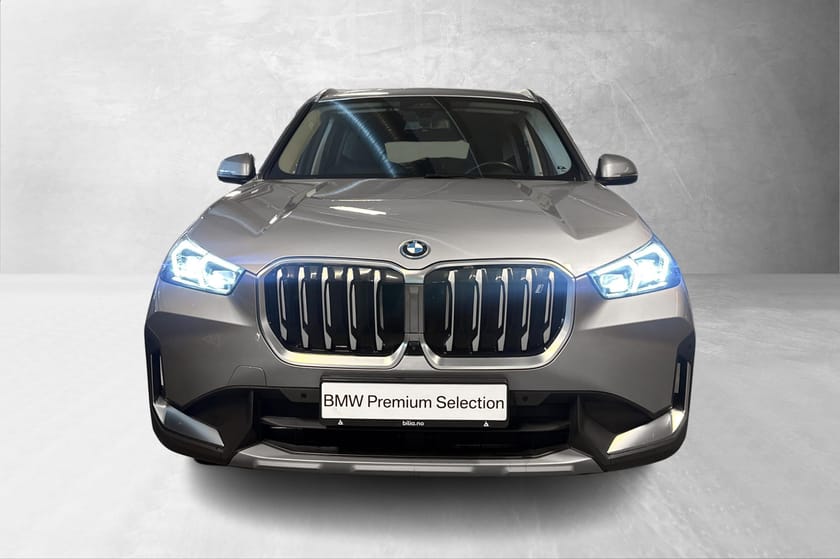 Bilde 4 av BMW iX1 xDrive30 ChargedPlus HarmanKardon, Krok, ElMemorySete