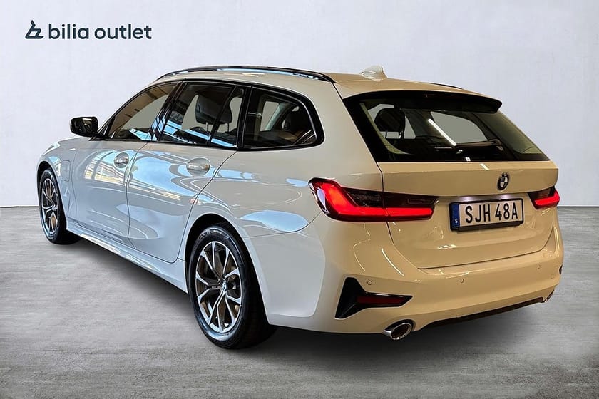 Bild 3 av BMW 330e Touring Steptronic Sport line