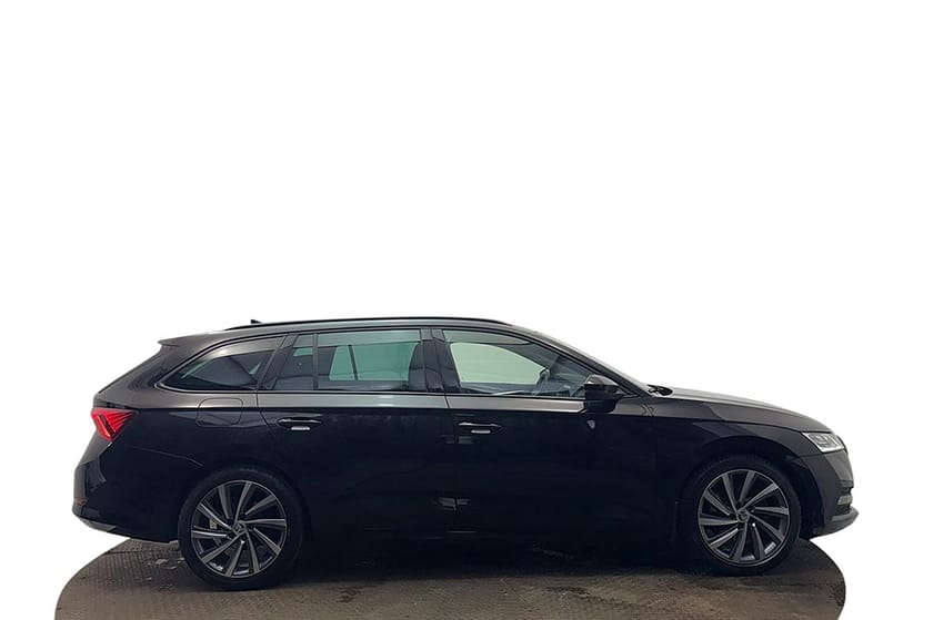 Bild 5 av Škoda Octavia Kombi 2.0 TDI 4x4 Aut Drag Kamera Cockpit Stolminne 200hk