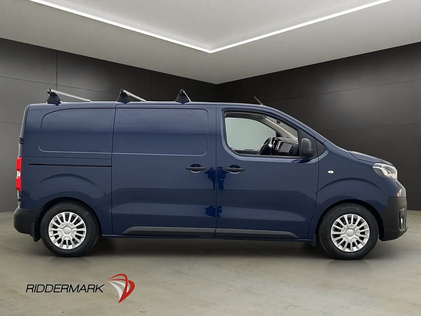 Bild 2 av Toyota Proace L2 Värm Drag HUD B-Kamera V-Inr 2xDörrar Moms