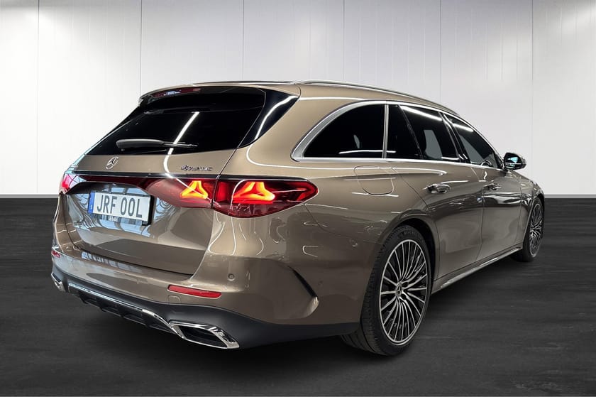 Bild 4 av Mercedes-Benz E 300 d e 4MATIC T