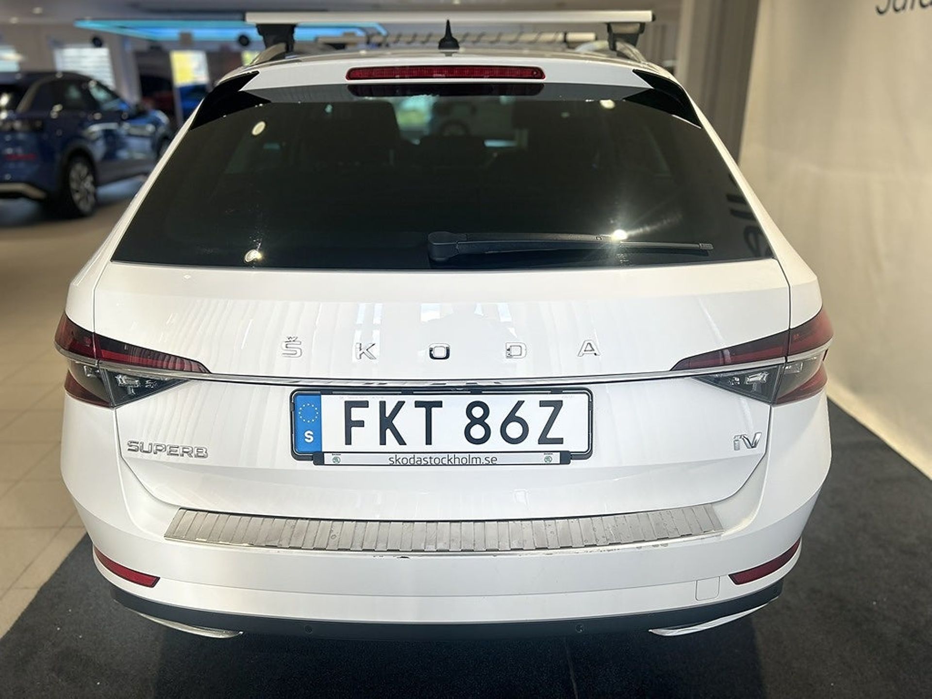 Skoda Superb 2020, bild 6/10
