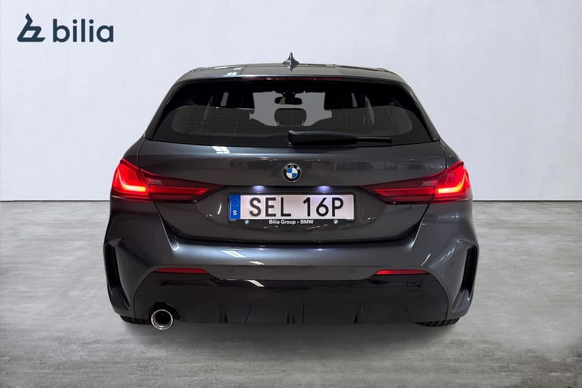 Bild 4 av BMW 118i M Sport / Rattvärme / PDC / Sportstol / LED