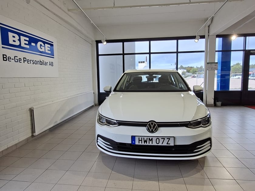 Bild 2 av Volkswagen Golf 1.0 110hk Automat Parkeringssensorer
