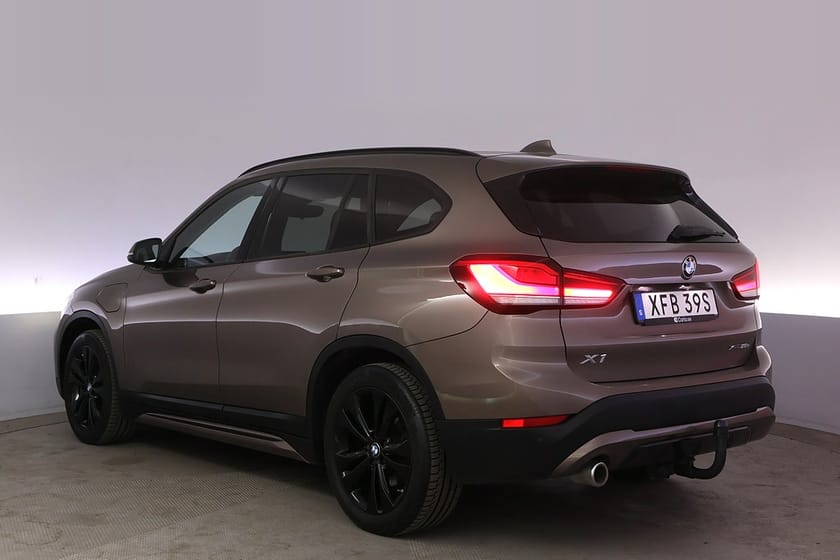 Bild 4 av BMW X1 xDrive25e Sport line Drag H/K Navi HUD AdapFarth
