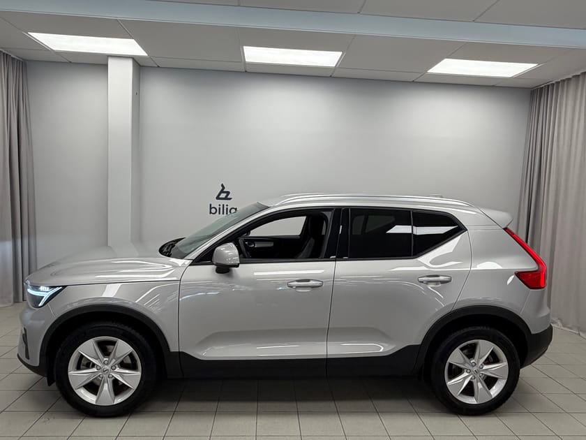 Bild 2 av Volvo XC40 B4 FWD Bensin Core SE II
