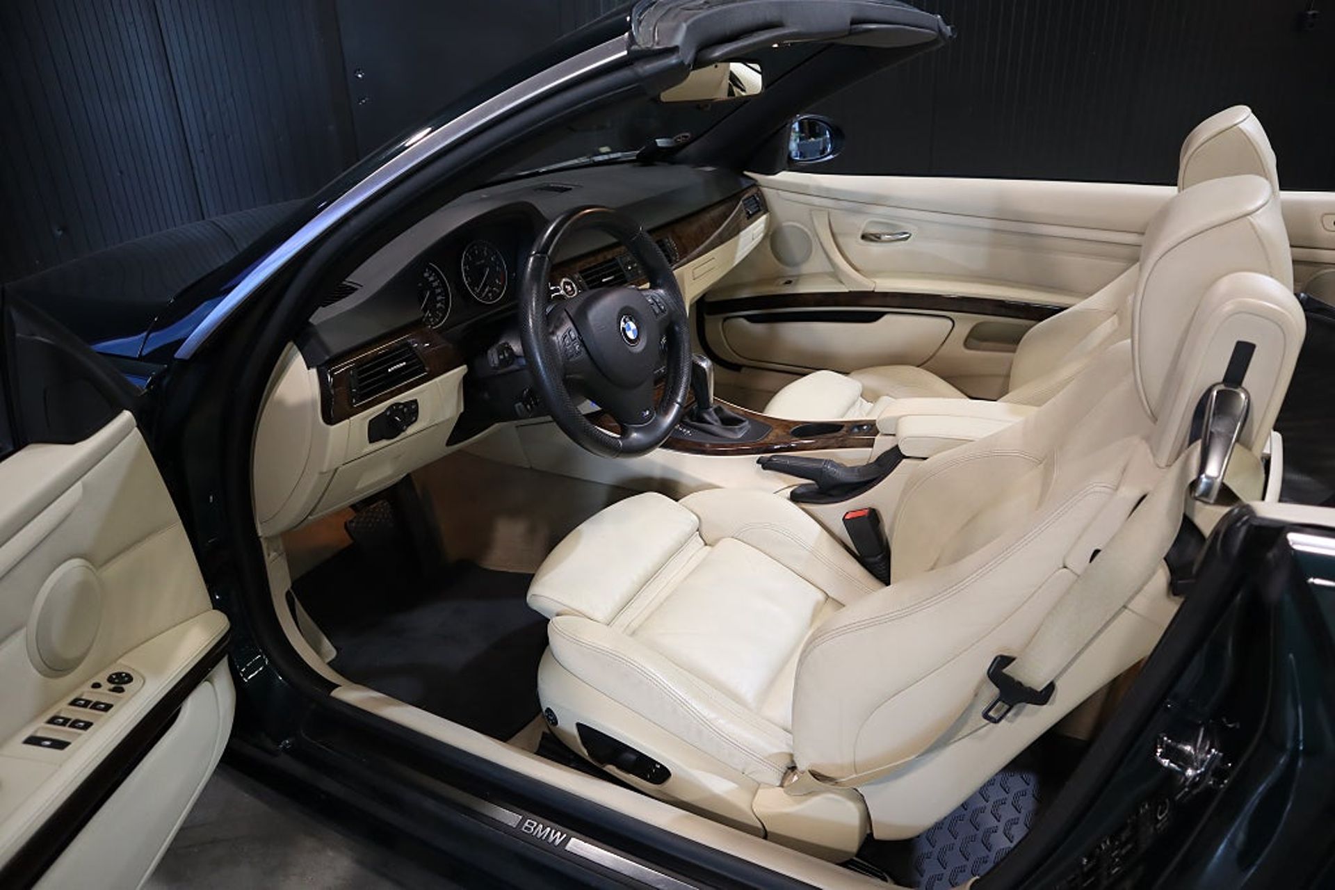 BMW 325 2007, bild 7/36