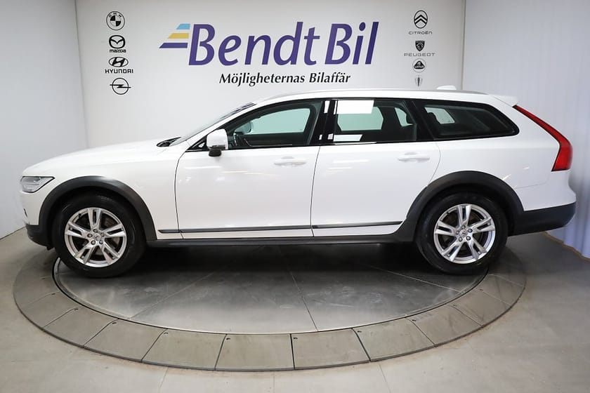 Bild 5 av Volvo V90 Cross Country D4 AWD Automat Momentum 4x4 190hk / Drag / Kamrem Bytt.