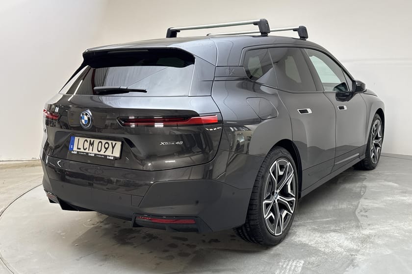Bild 3 av BMW iX xDrive40 xDrive40, I20 (310hk) Exclusive Innovation