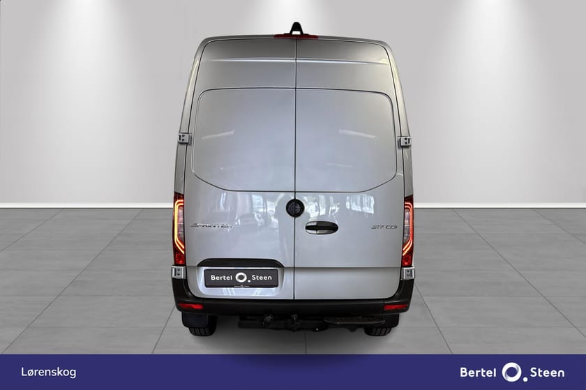 Bilde 4 av Mercedes-Benz Sprinter 317 CDI RWD Panel Van | Webasto | AdCruise | CarPlay | Ryggekamera