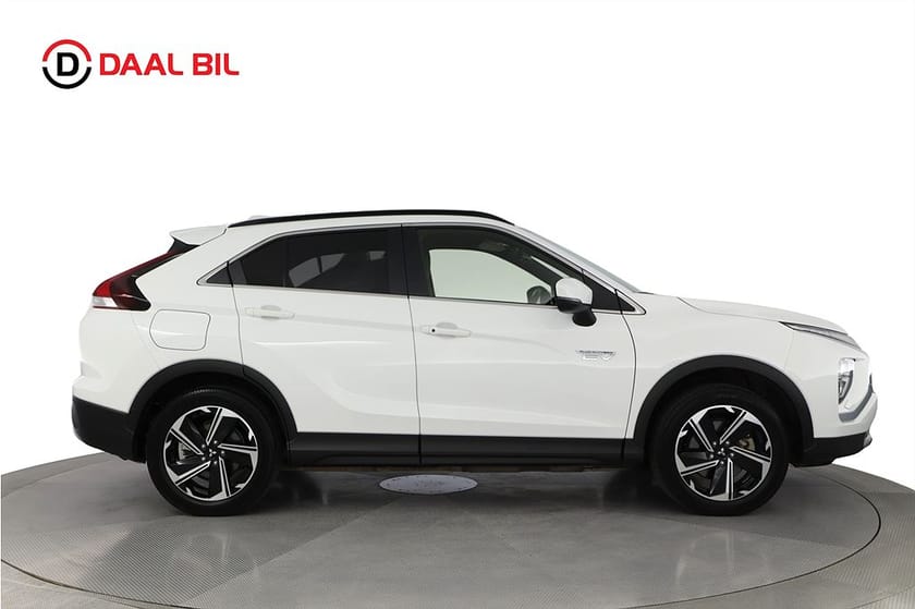 Bild 5 av Mitsubishi Eclipse Cross PHEV 2.4 MIVEC S-AWC 188HK FLEET EDT B-KAMERA CARPLAY