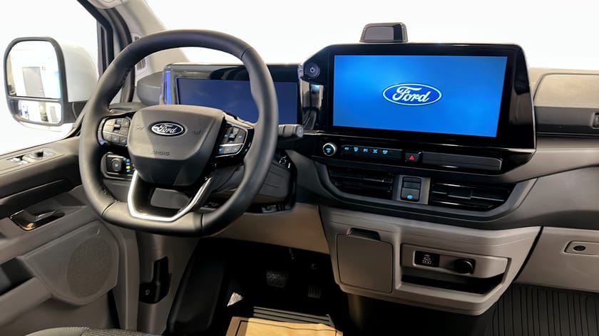 Bild 4 av Ford E-Transit Custom 340 AWD SPORT SKÅP 340L 218 A | Demo |