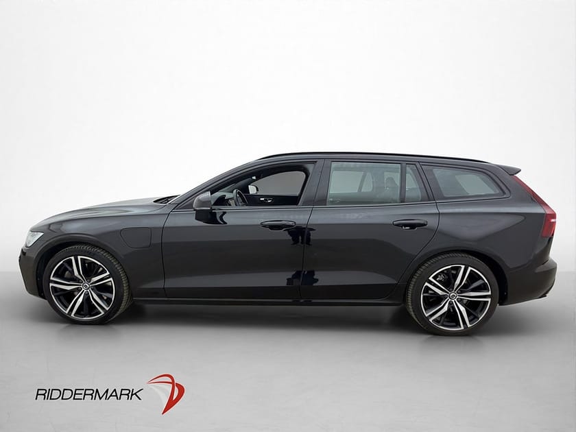 Bild 4 av Volvo V60 Recharge T6 AWD R-Design VOC P-Värm Kamera Carplay