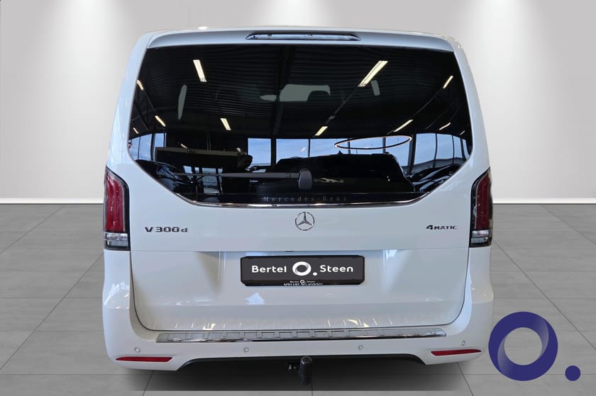 Bilde 4 av Mercedes-Benz Vito Tourer 124 CDI 4x4 3.1t AMG Line | Distronic Plus, El bakluke ++