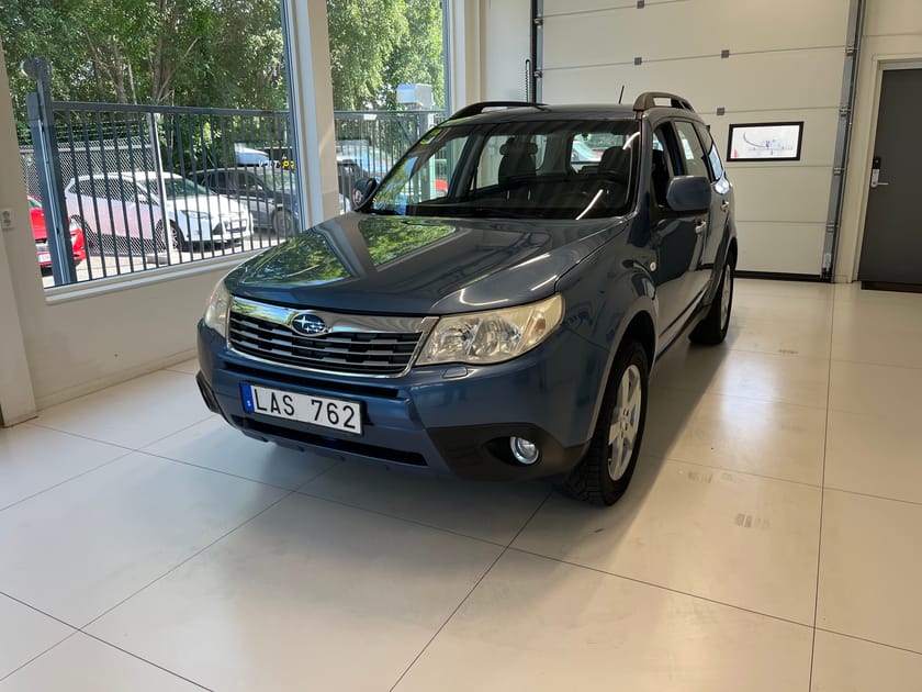 Bild 2 av Subaru Forester 2,0 4wd Aut