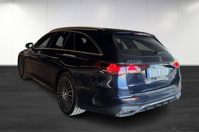 Bild 5 av Mercedes-Benz E 300 de 4MATIC T AMG Line Premium/HuD/V-Hjul/MOMS/Dragkrok