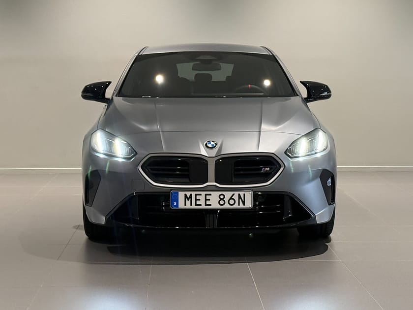 Bild 2 av BMW M135 xDrive M135i Privatleasa från 4.441 kr/mån 24 mån. Fast Ränta
