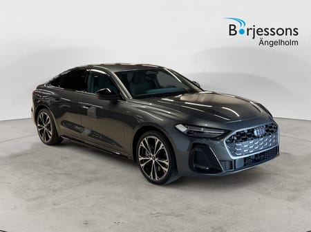 Audi A5 Sedan e-hybrid quattro