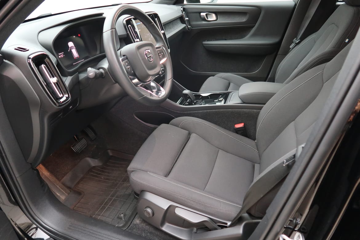 Volvo XC40 2023 - miniatyr 4