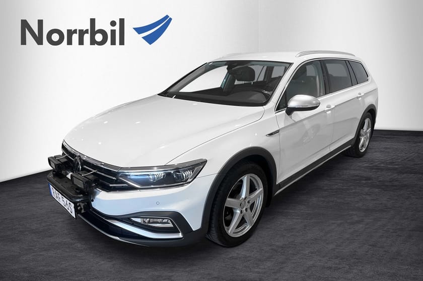Bild 2 av Volkswagen Passat Alltrack LED-ramp Läder MOMS Kamera