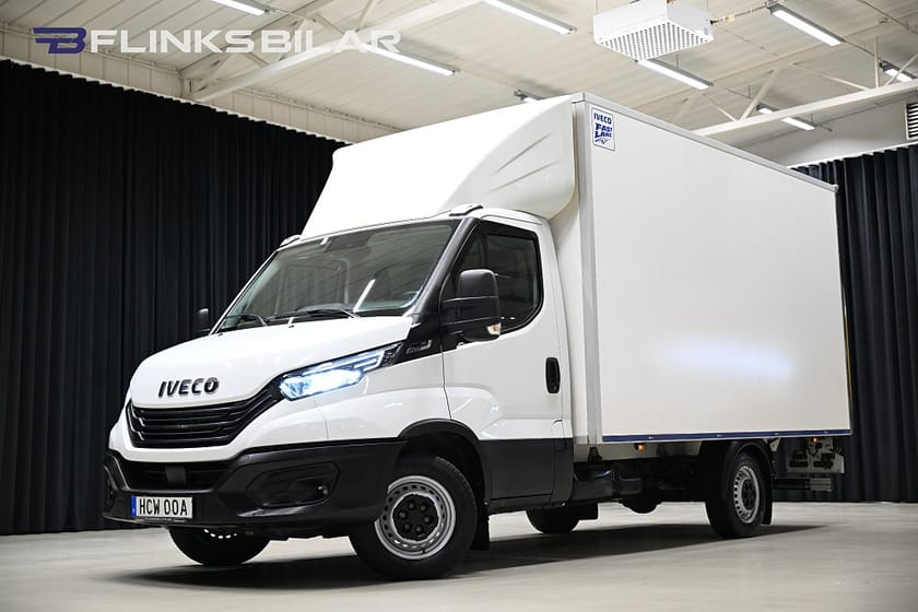 Bild 1 av Iveco Daily 35-160 Chassi Cab 156HK Automat|Volymskåp|BG-Lyft|Sidodörr|LED|Backkamera