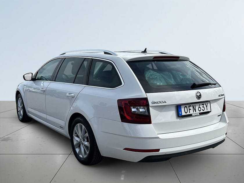 Bild 5 av Škoda Octavia Kombi G-TEC Skoda 1.5 TSI Sov-däck/Kamera/P-sens/Skinn/Lågskatt