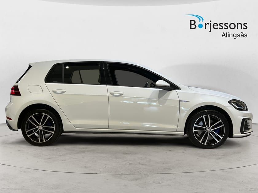 Bild 2 av Volkswagen Golf GTE 204hk Dragkrok/Bränslevärm/Backkamera