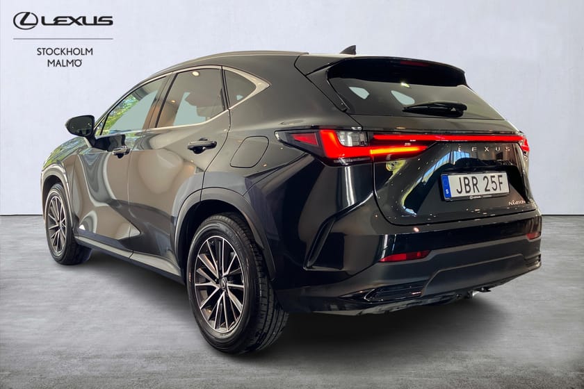 Bild 3 av Lexus NX 450h+ Business Plus AWD 309hk Drag P-värm Navi Keyless
