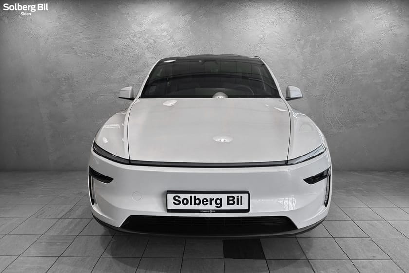 Bilde 2 av Tesla Model Y Long Range AWD LR Premium KROK/PANORAMA/360/NESTEN NY