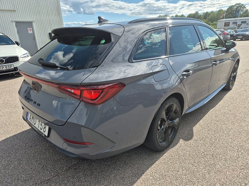 Bild 3 av CUPRA Leon Sportstourer e-Hybrid Plug in 245HK
